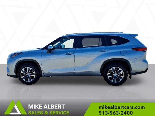 Used 2023 Toyota Highlander Hybrid XLE SUV