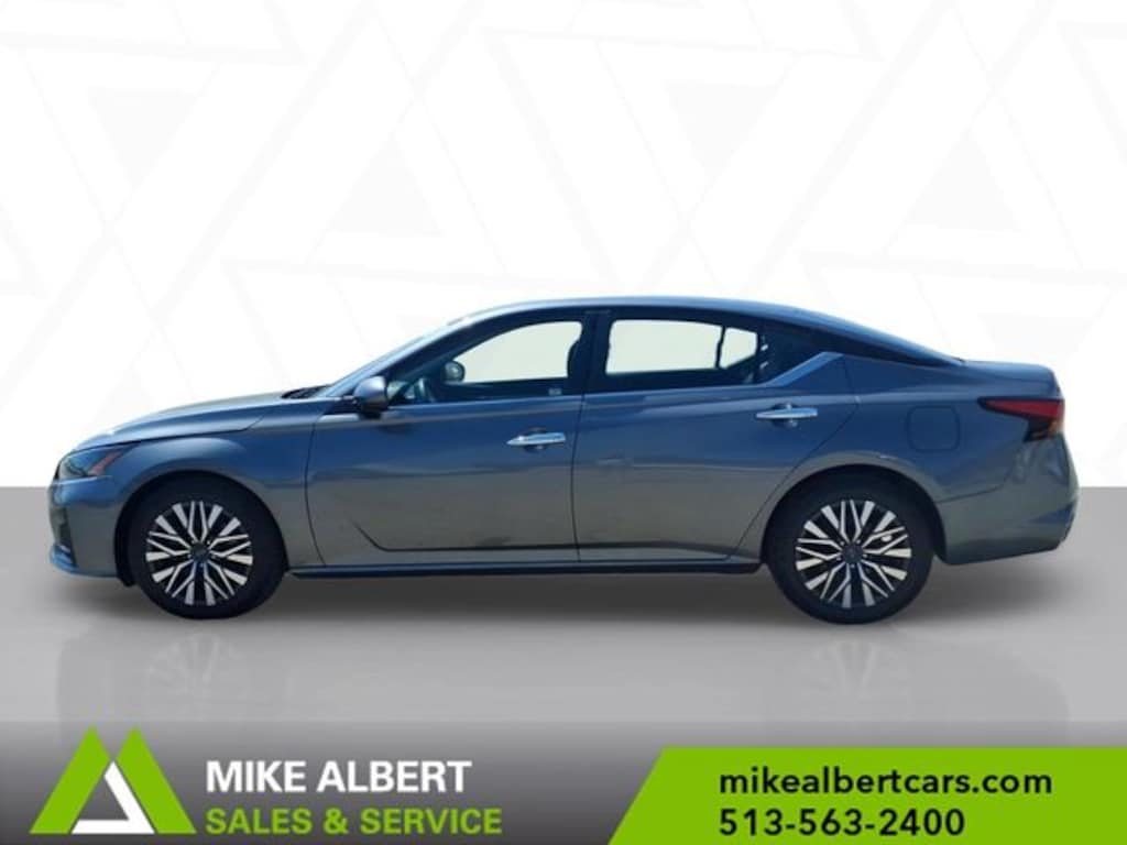 Used 2023 Nissan Altima 2.5 SV Sedan