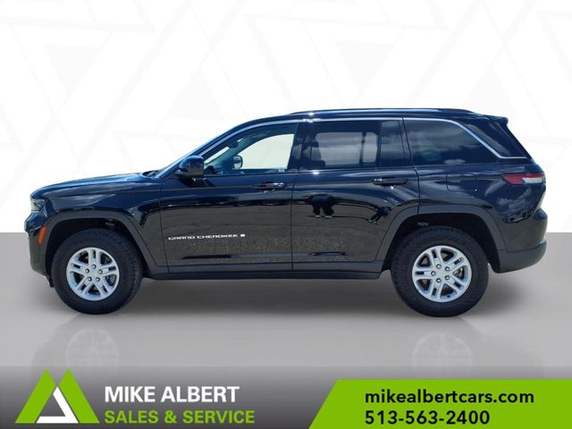 Used 2023 Jeep Grand Cherokee Laredo SUV