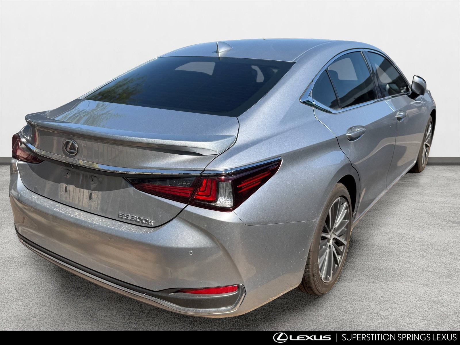 Used 2025 Lexus ES 300h Base Sedan