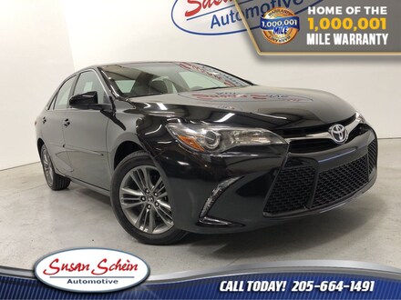 2017 Toyota Camry SE Sedan