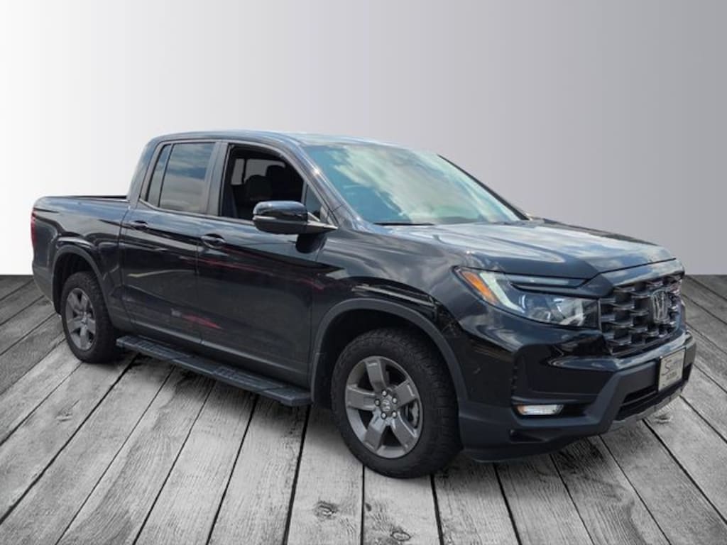 Used 2025 Honda Ridgeline TrailSport Truck