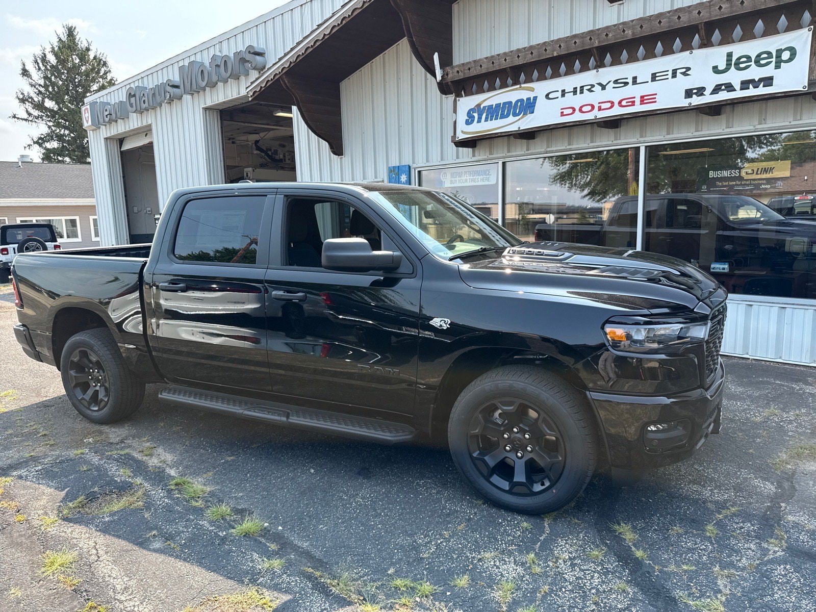 2026 RAM 1500 Pickup Express