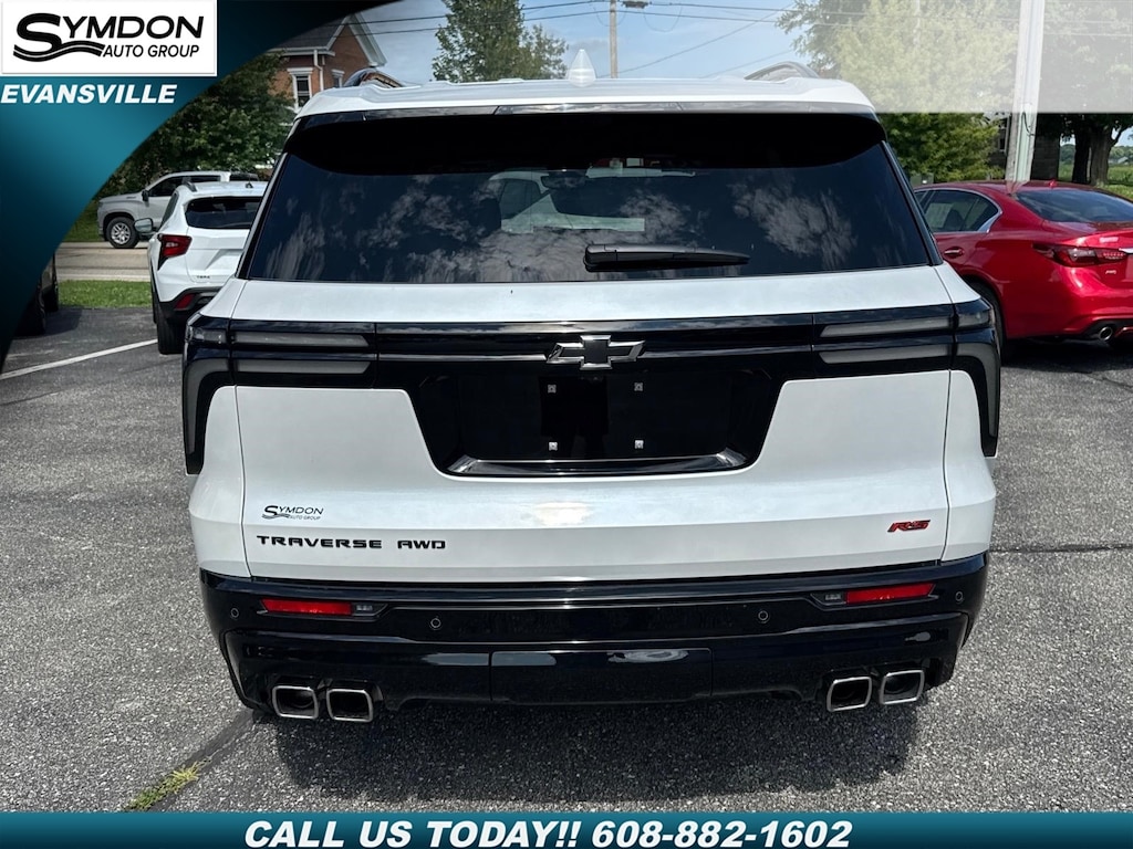 Used 2024 Chevrolet Traverse RS SUV
