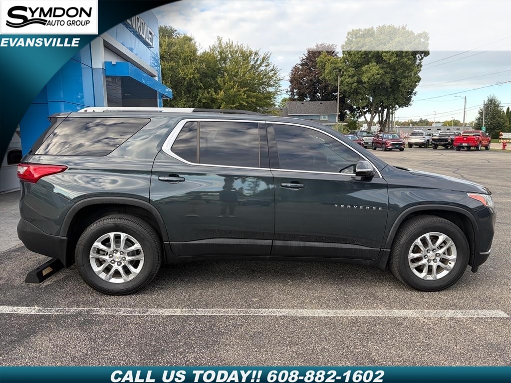 Used 2018 Chevrolet Traverse LT Cloth SUV