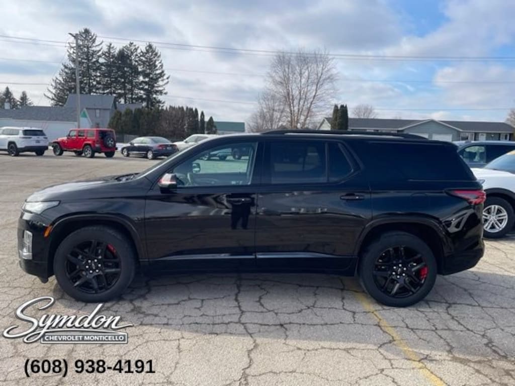 Used 2023 Chevrolet Traverse Premier SUV