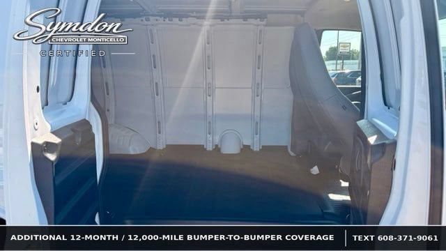 2026 Chevrolet Express Cargo Work Van - Photo 8