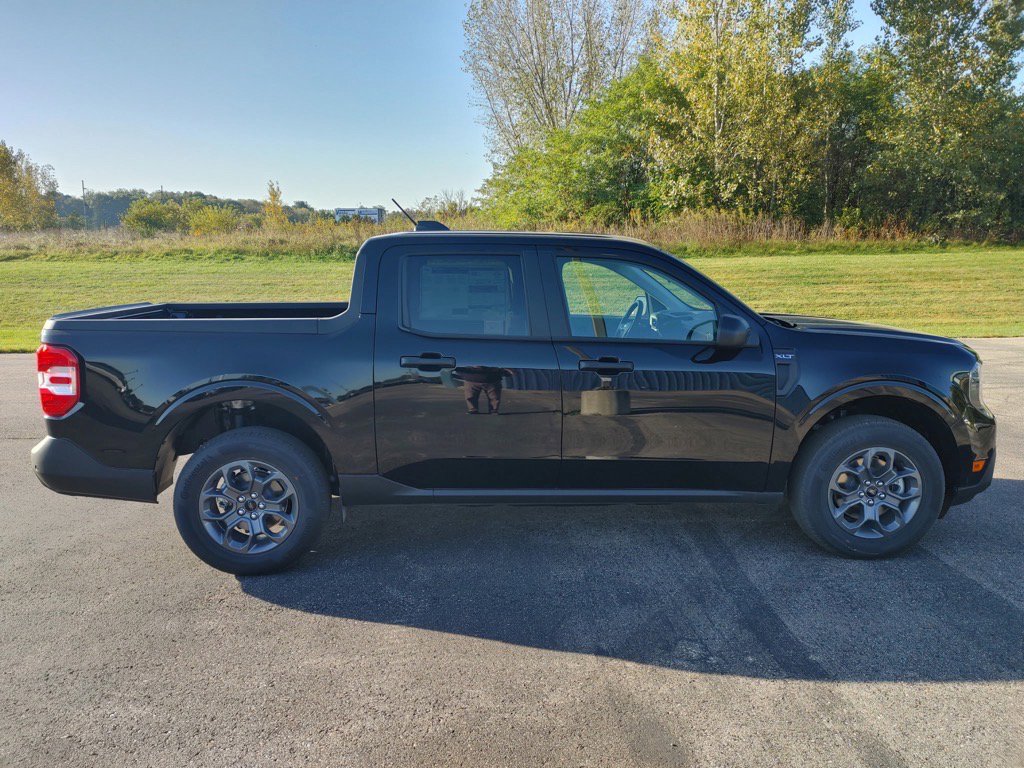 2025 Ford Maverick XLT - Photo 8