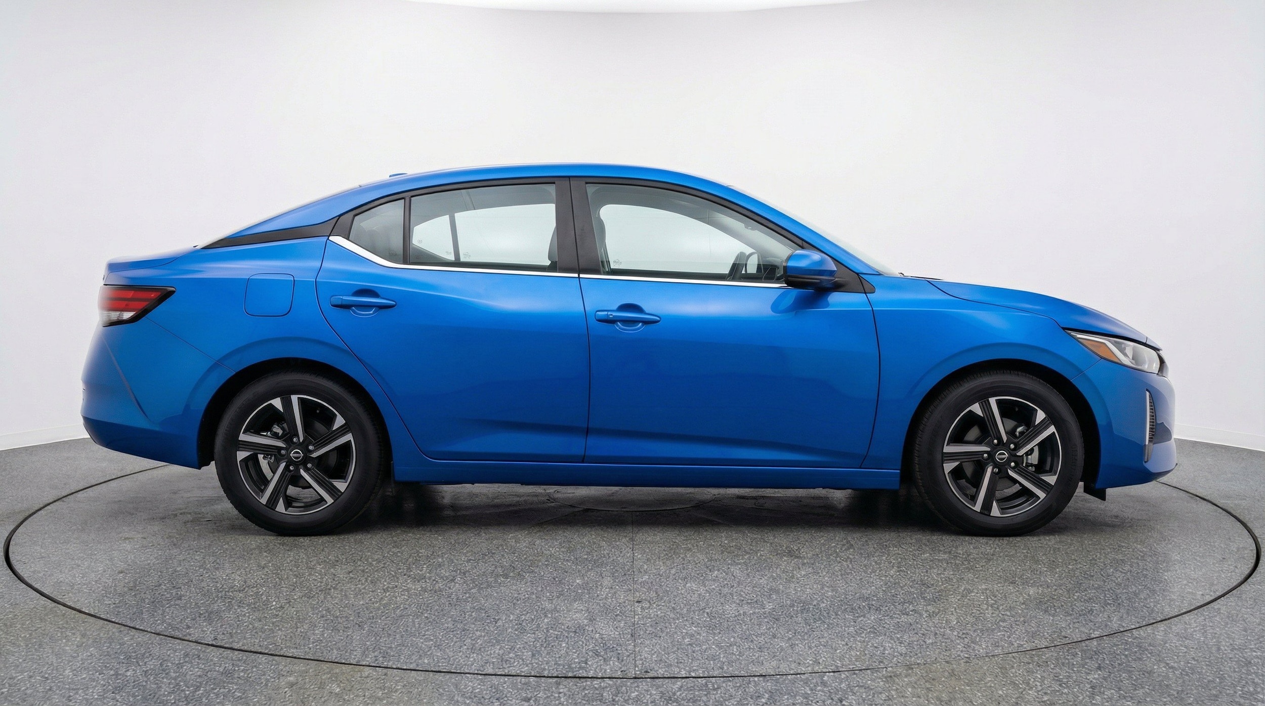 Thumbnail: 2025 Nissan Sentra - 10