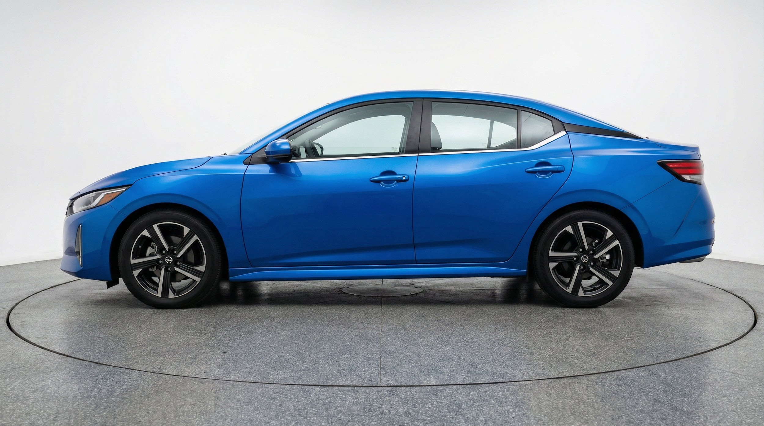 Thumbnail: 2025 Nissan Sentra - 5