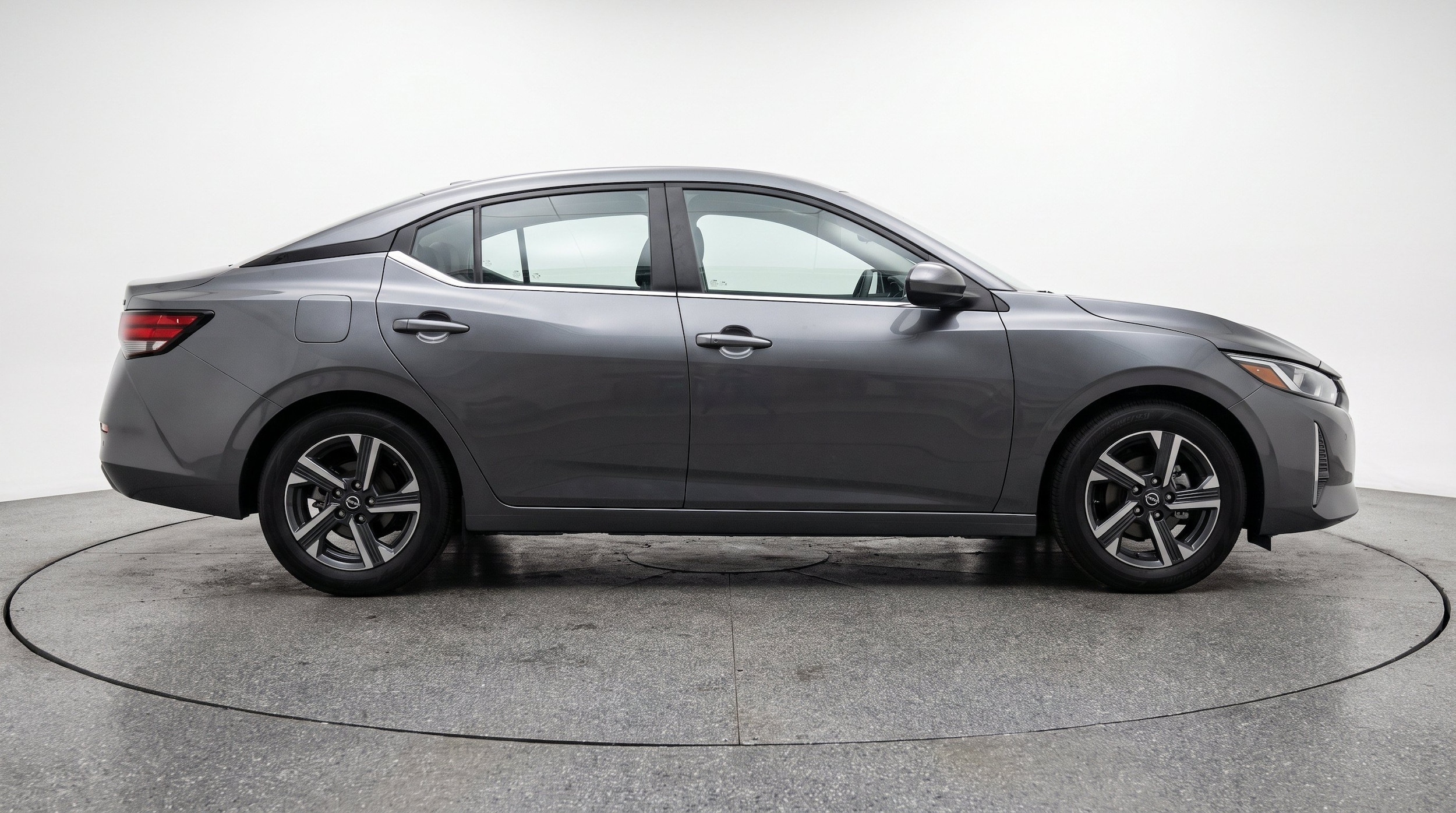 Thumbnail: 2025 Nissan Sentra - 10