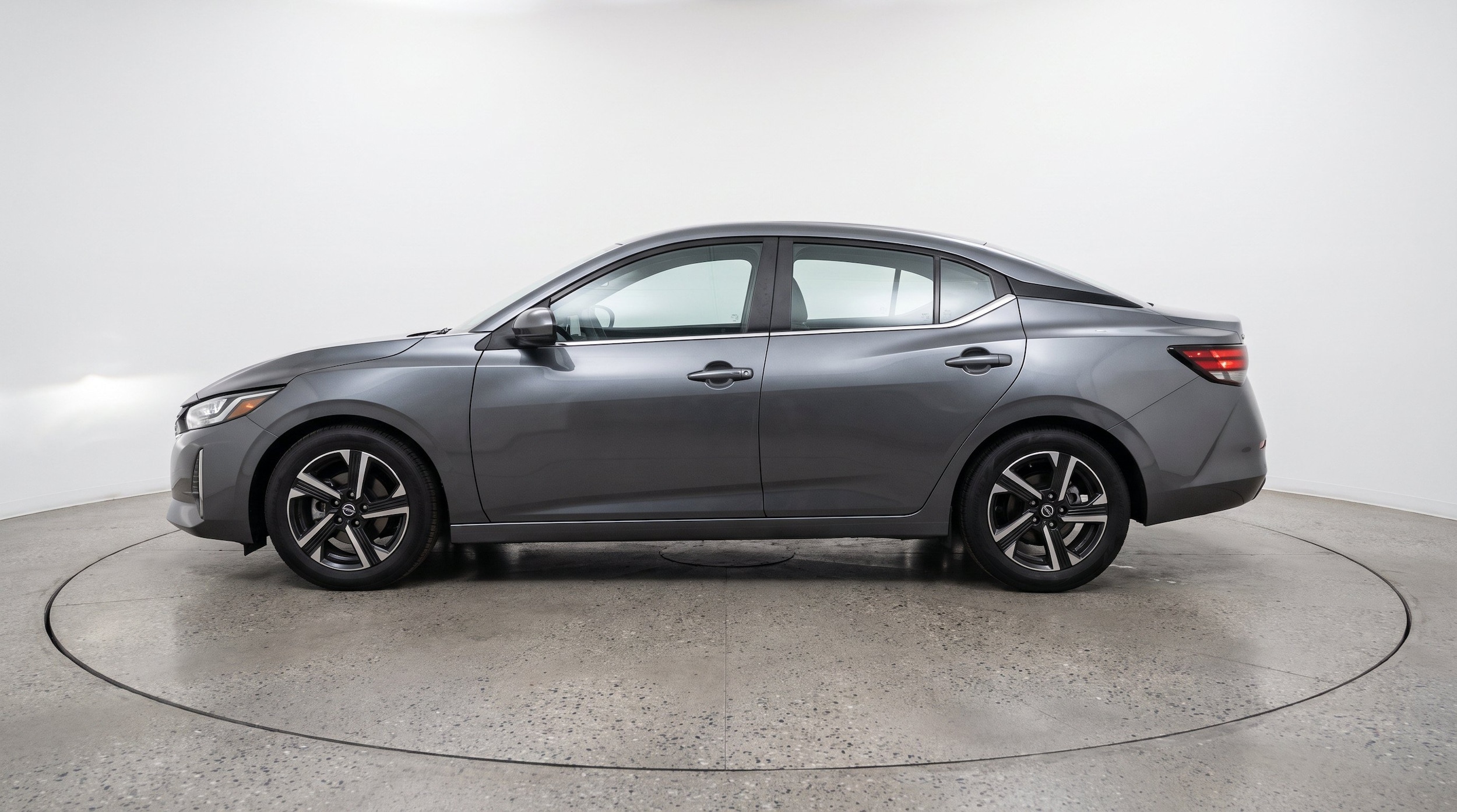 Thumbnail: 2025 Nissan Sentra - 5