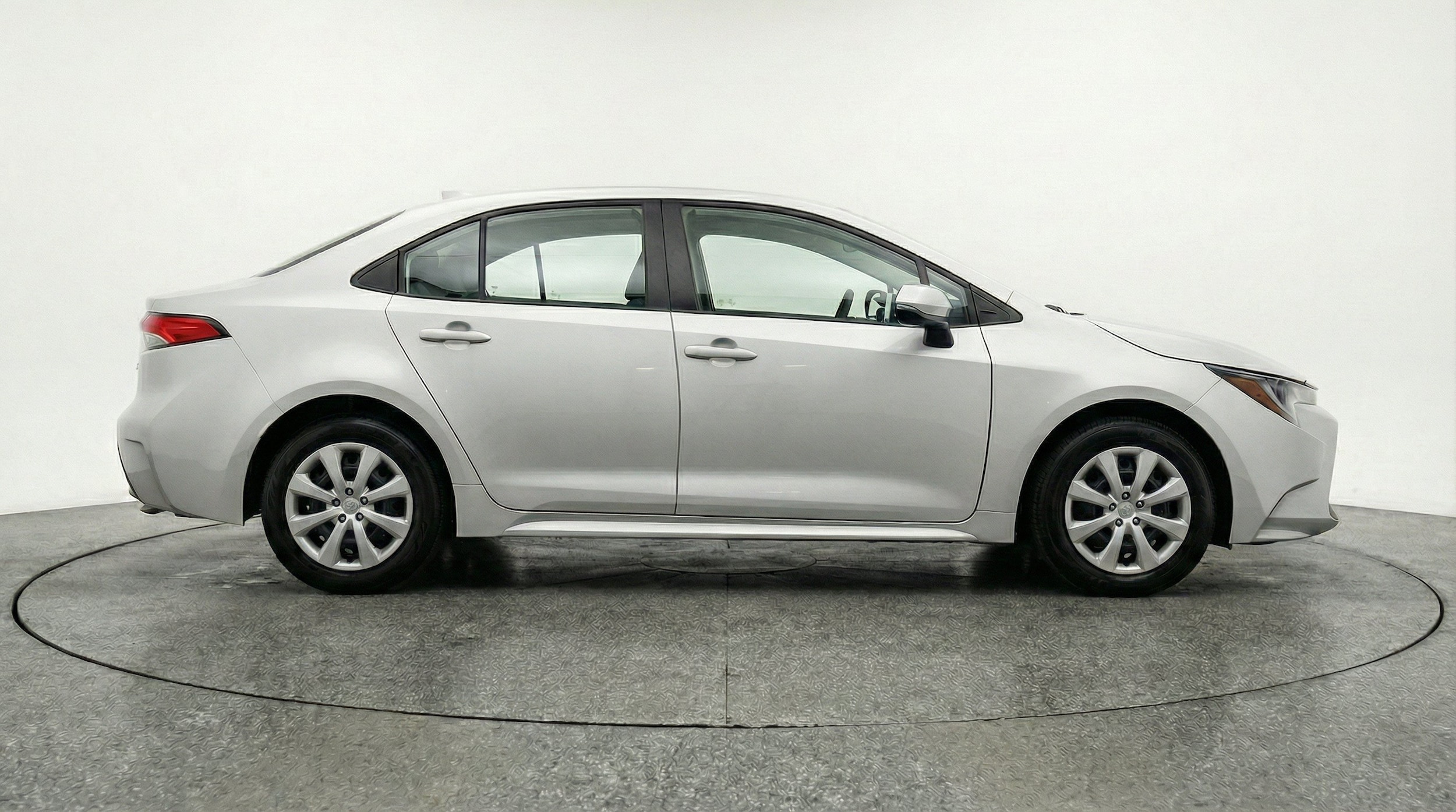 Thumbnail: 2025 Toyota Corolla - 10