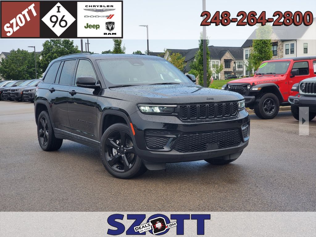 Used 2023 Jeep Grand Cherokee Altitude X SUV for sale in White Lake, MI