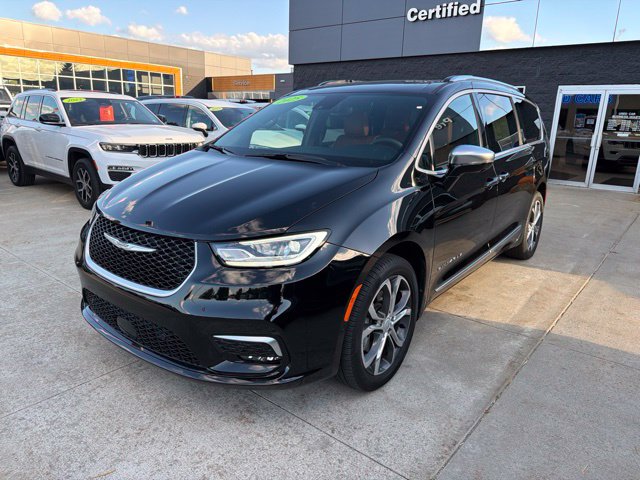 Certified 2025 Chrysler Pacifica Pinnacle Van Passenger Van