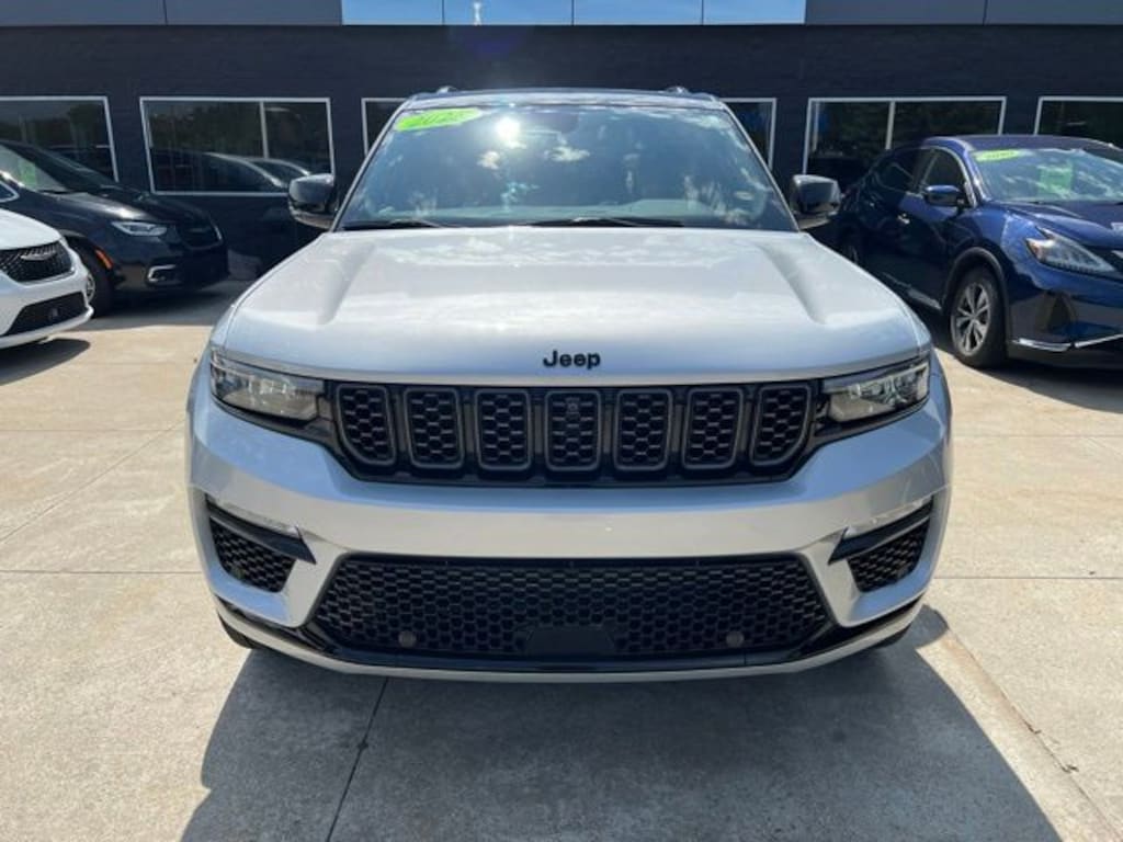Used 2025 Jeep Grand Cherokee Summit SUV