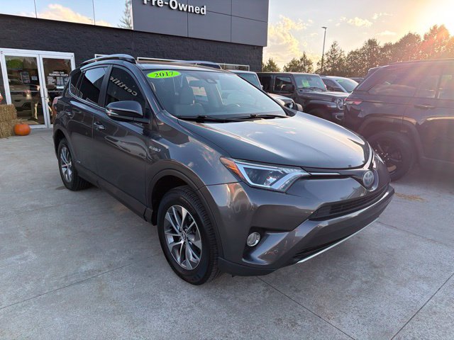 2017 Toyota RAV4 Hybrid XLE SUV