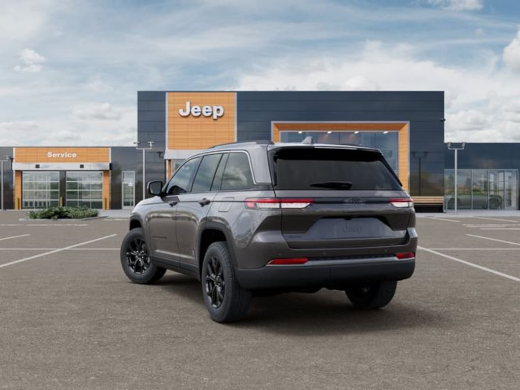 New 2026 Jeep Grand Cherokee Altitude Sport Utility