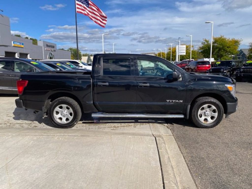 Used 2018 Nissan Titan Truck Crew Cab