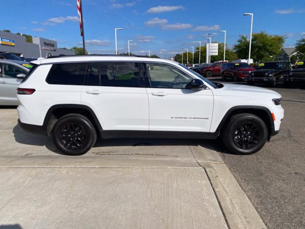 Used 2023 Jeep Grand Cherokee L SUV
