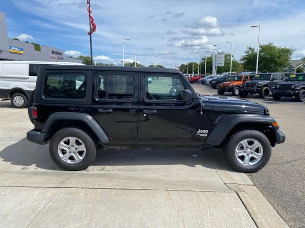 Used 2020 Jeep Wrangler SUV