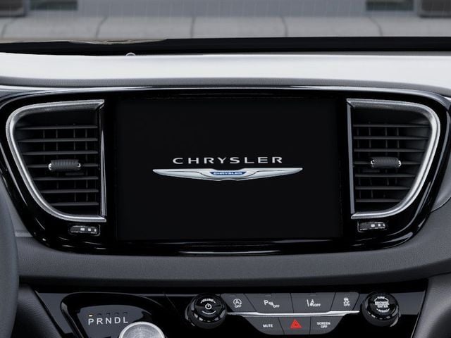 2026 Chrysler Voyager LX - Photo 18