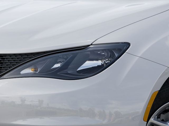 2026 Chrysler Voyager LX - Photo 10