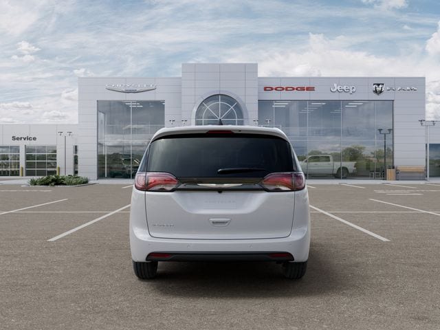 2026 Chrysler Voyager LX - Photo 7