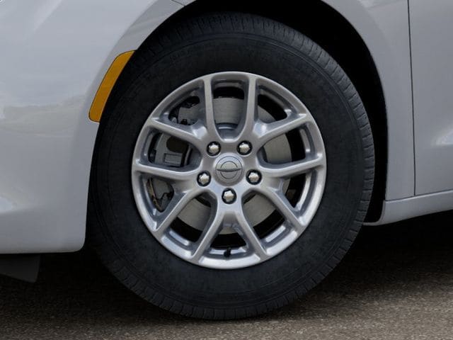 2026 Chrysler Voyager LX - Photo 8