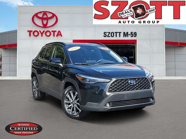 Used 2025 Toyota Corolla Cross XLE SUV for sale in Metro Detroit