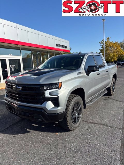 Used 2024 Chevrolet Silverado 1500 LT Trail Boss Truck Crew Cab for sale in Waterford, MI