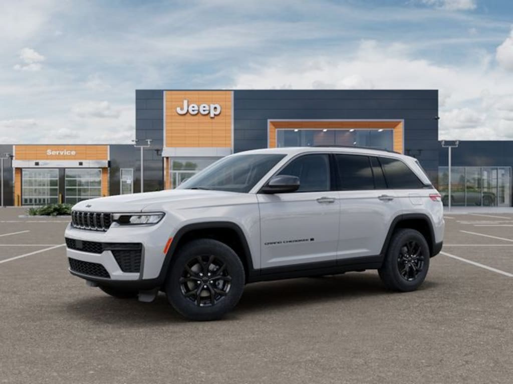 New 2026 Jeep Grand Cherokee Laredo SUV