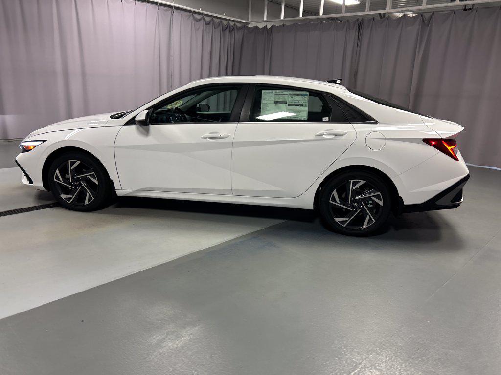 New 2026 Hyundai Elantra Limited Sedan