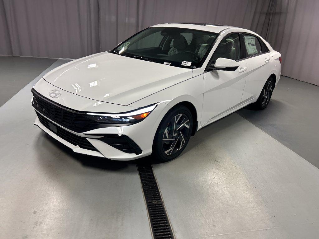 New 2026 Hyundai Elantra Limited Sedan