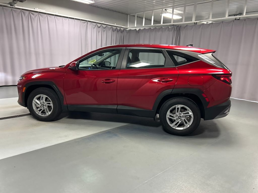 Used 2025 Hyundai Tucson SE AWD SUV