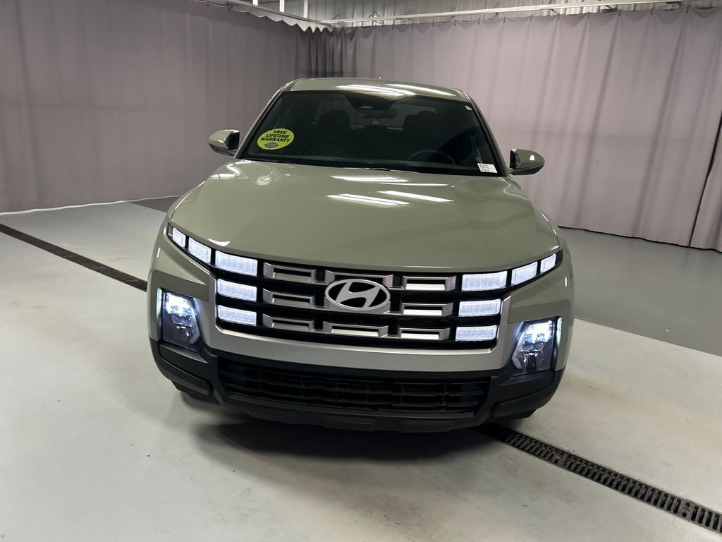 Used 2025 Hyundai Santa Cruz SE Truck Crew Cab