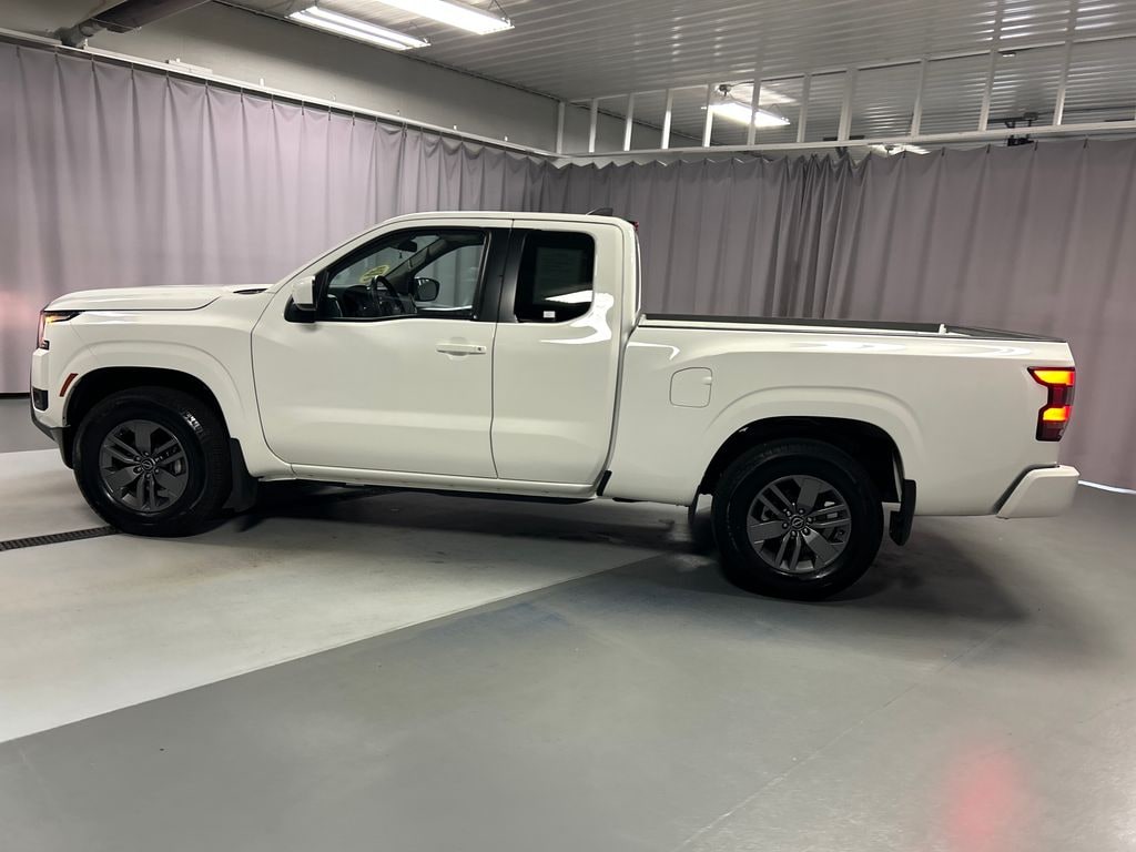 Used 2025 Nissan Frontier SV Truck