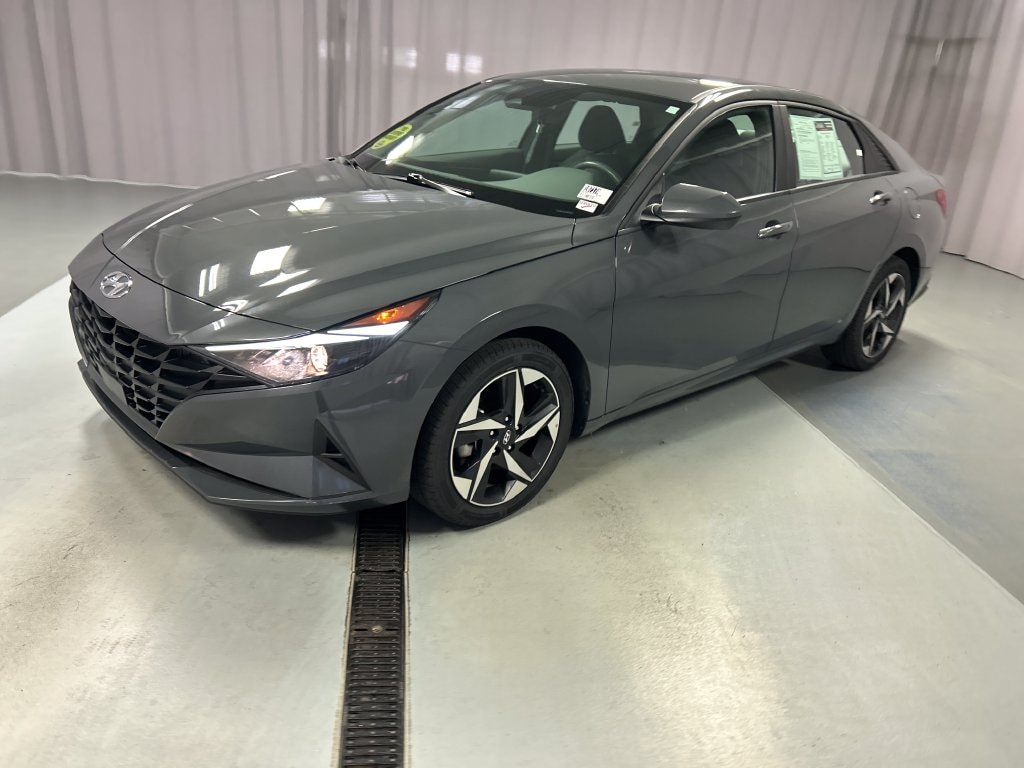 Used 2023 Hyundai Elantra SEL Sedan