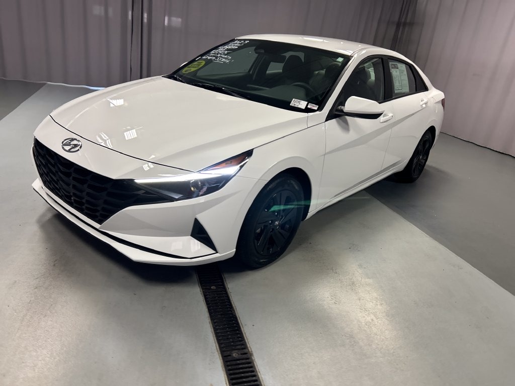Used 2023 Hyundai Elantra Hybrid Blue Sedan