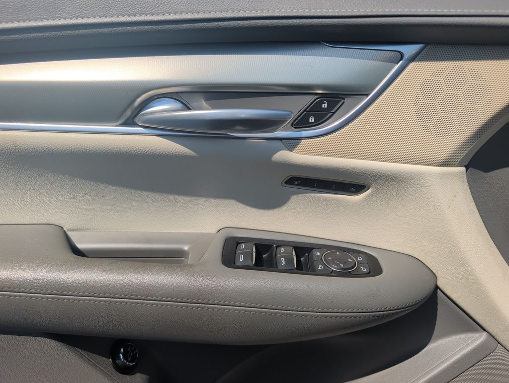 2018 Cadillac XT5 Luxury - Photo 10