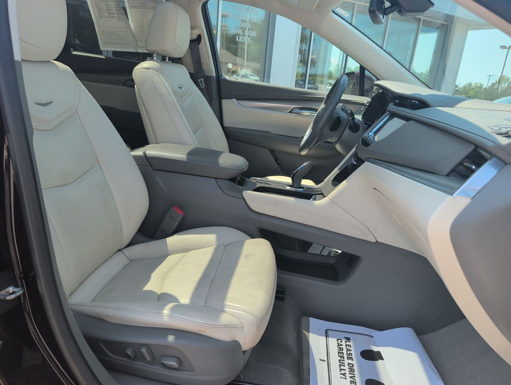 2018 Cadillac XT5 Luxury - Photo 23