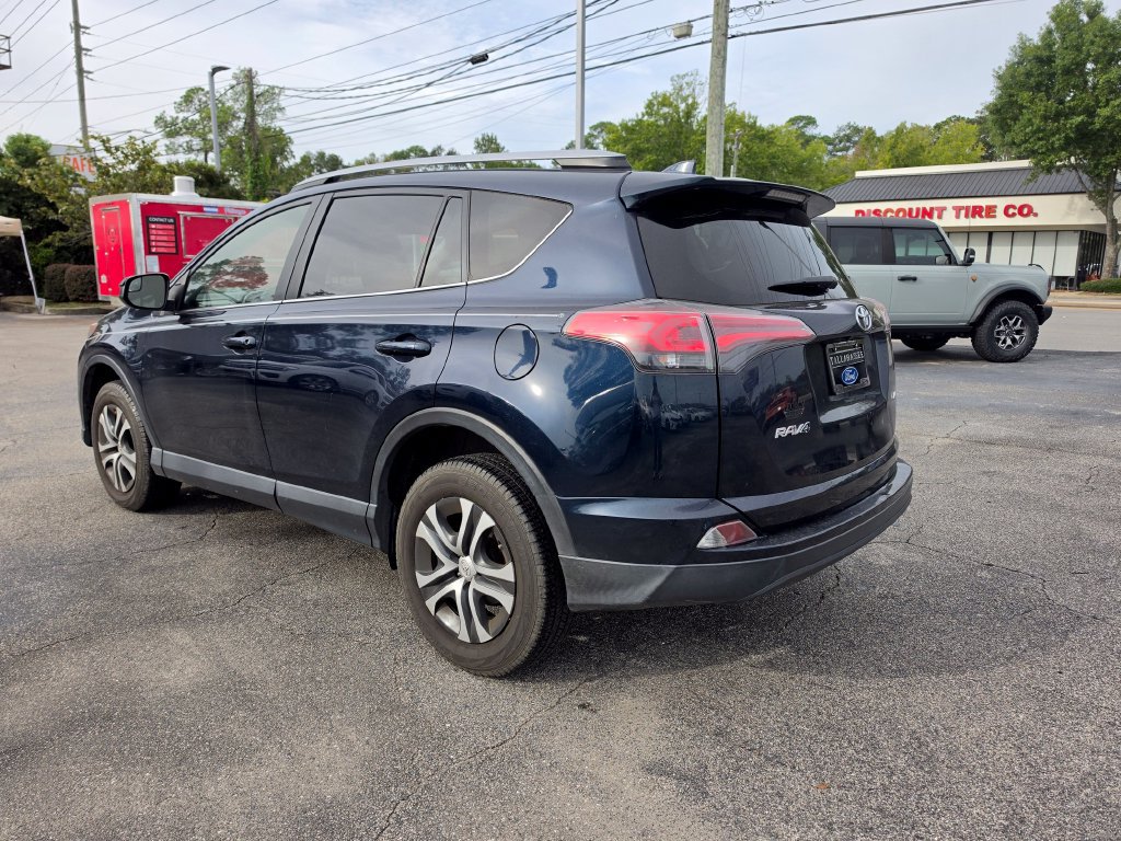 Used 2018 Toyota RAV4 LE LE FWD