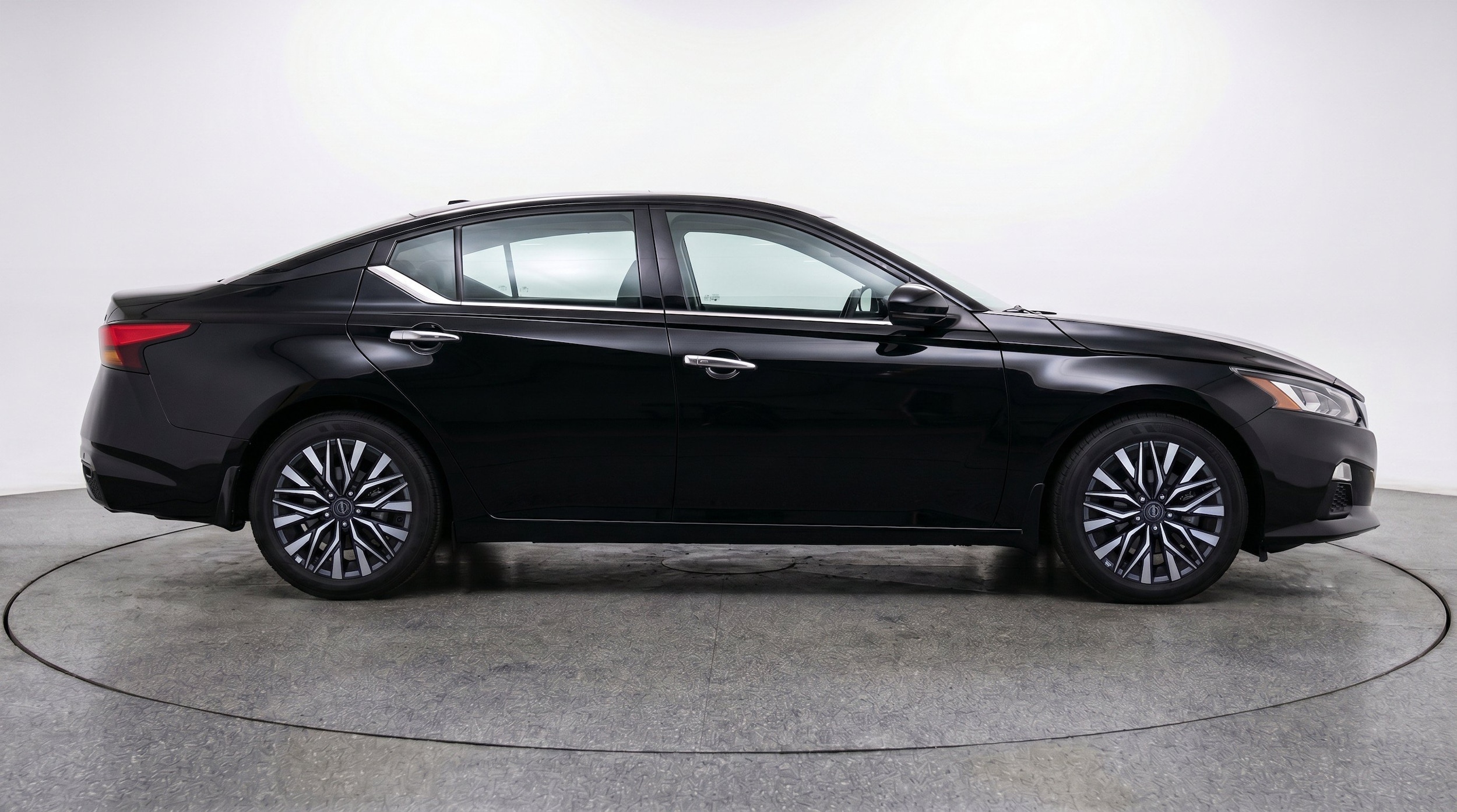 Thumbnail: 2026 Nissan Altima - 10