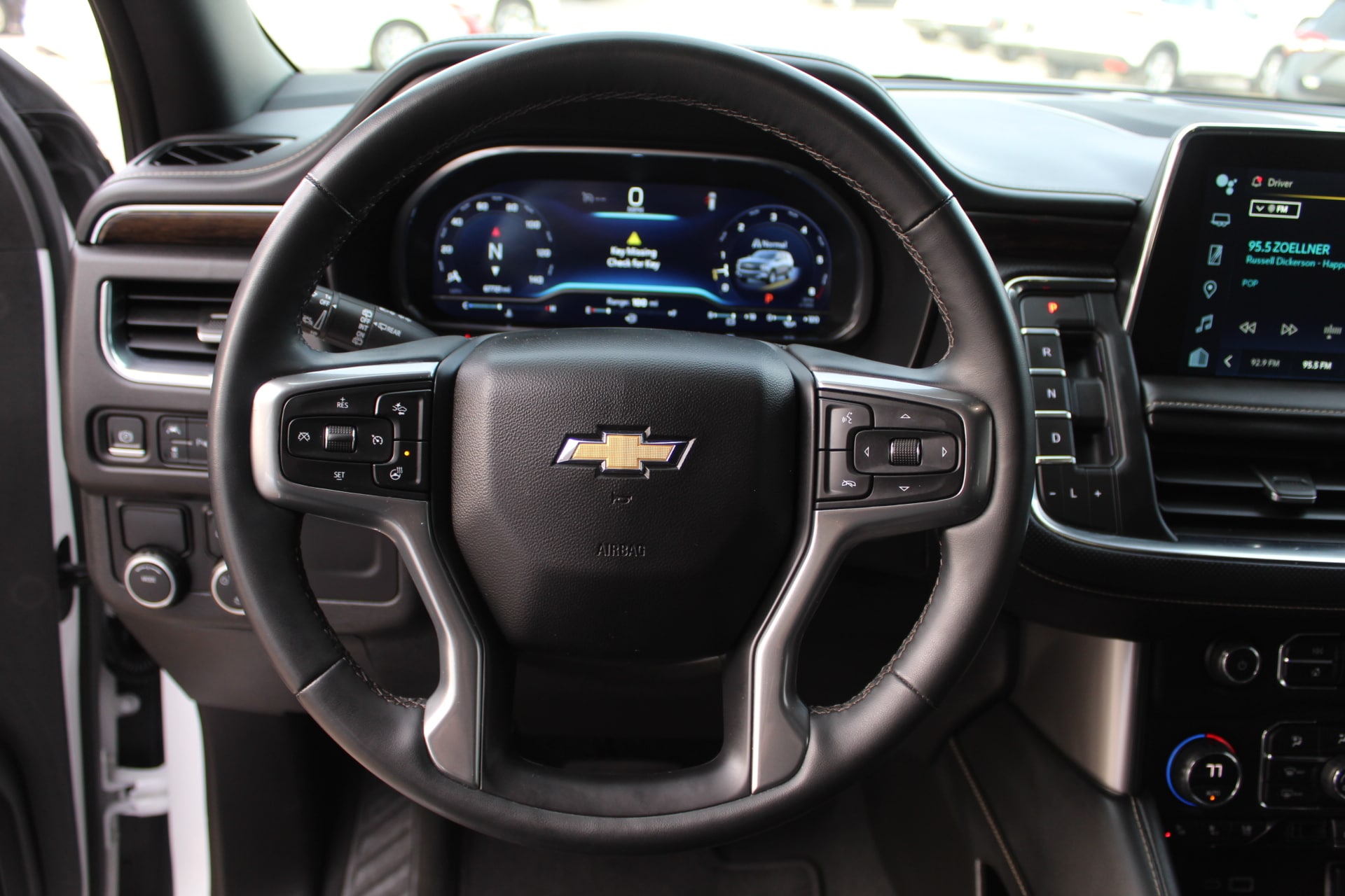 2023 Chevrolet Suburban Premier - Photo 32