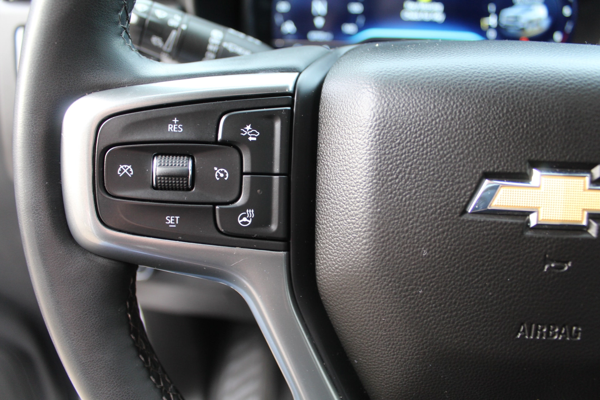 2023 Chevrolet Suburban Premier - Photo 42