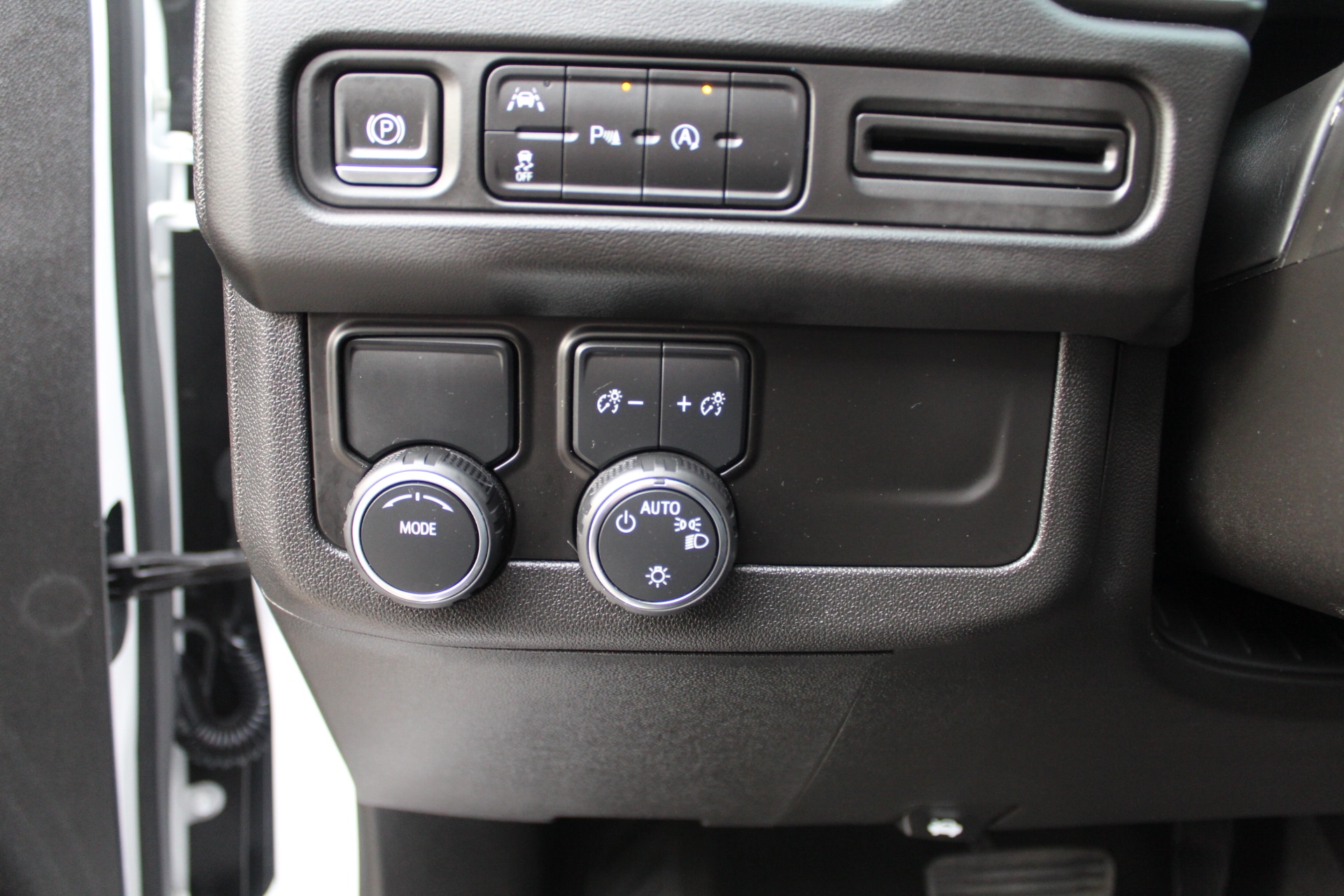 2023 Chevrolet Suburban Premier - Photo 41