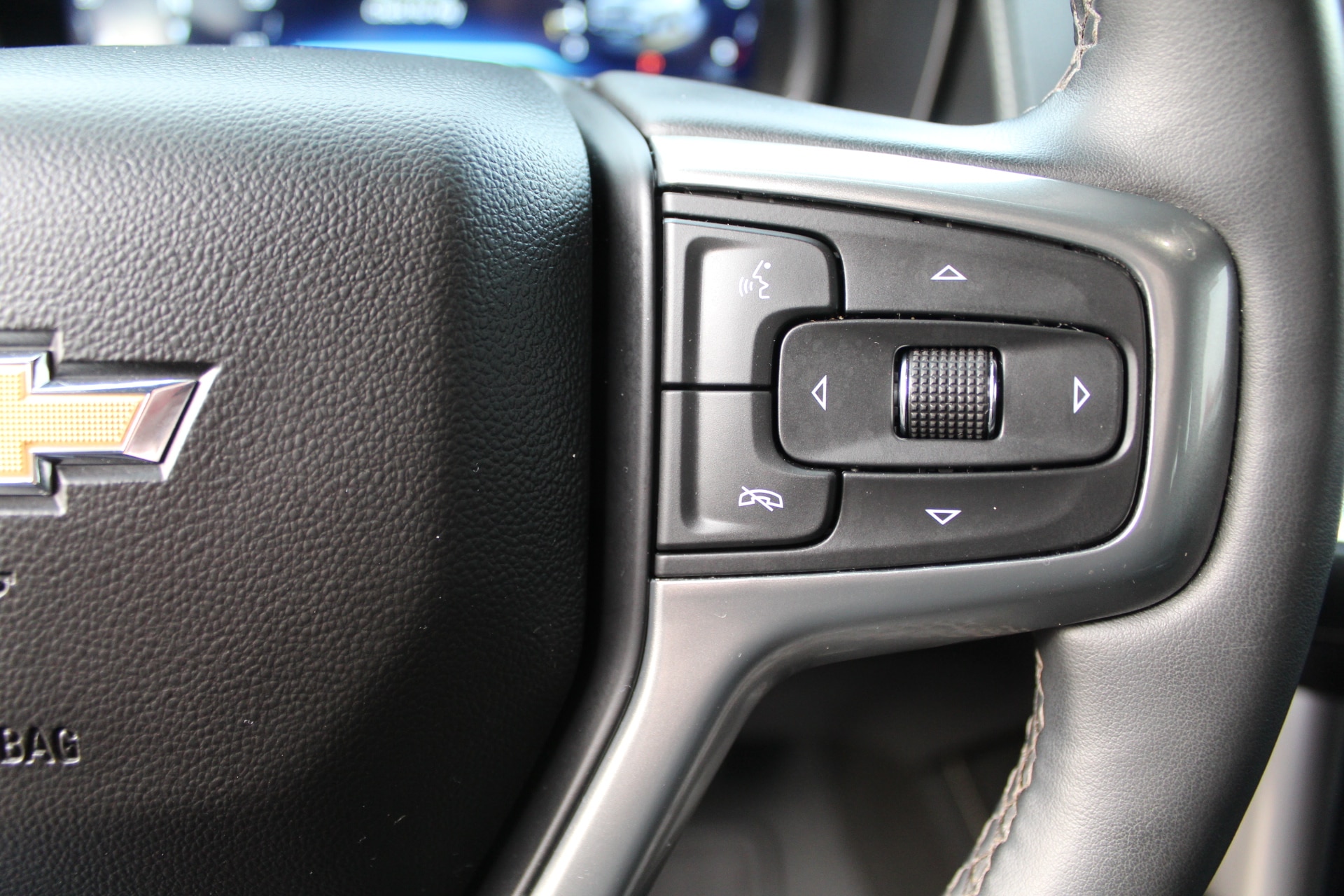 2023 Chevrolet Suburban Premier - Photo 43