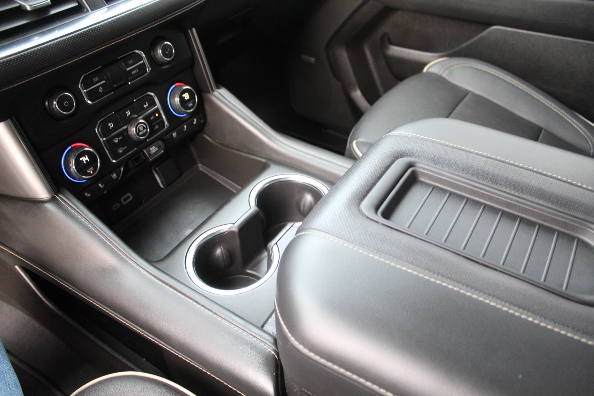 2023 Chevrolet Suburban Premier - Photo 53
