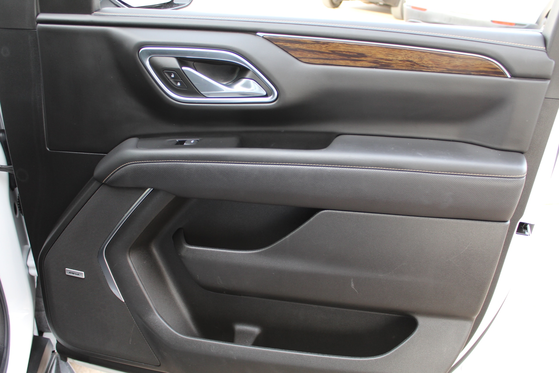 2023 Chevrolet Suburban Premier - Photo 19