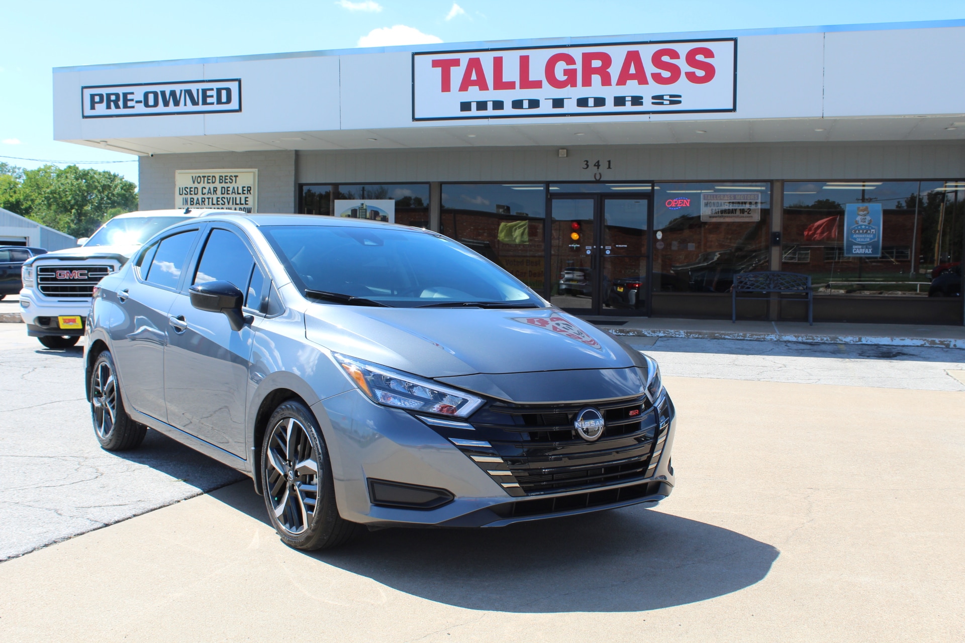 2025 Nissan Versa Sedan SR